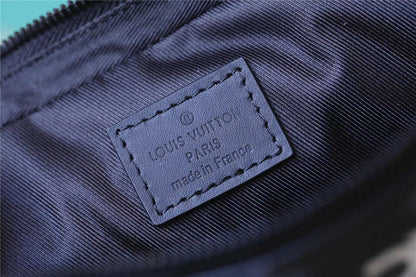 Franco Shops - Louis Vuittons  - 10051