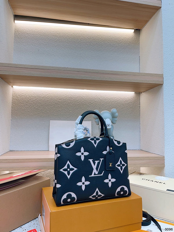 Franco Shops - Louis Vuittons  - 14979