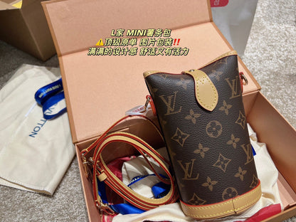 Franco Shops - Louis Vuittons  - 15077