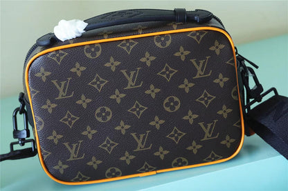 Franco Shops - Louis Vuittons  - 9910