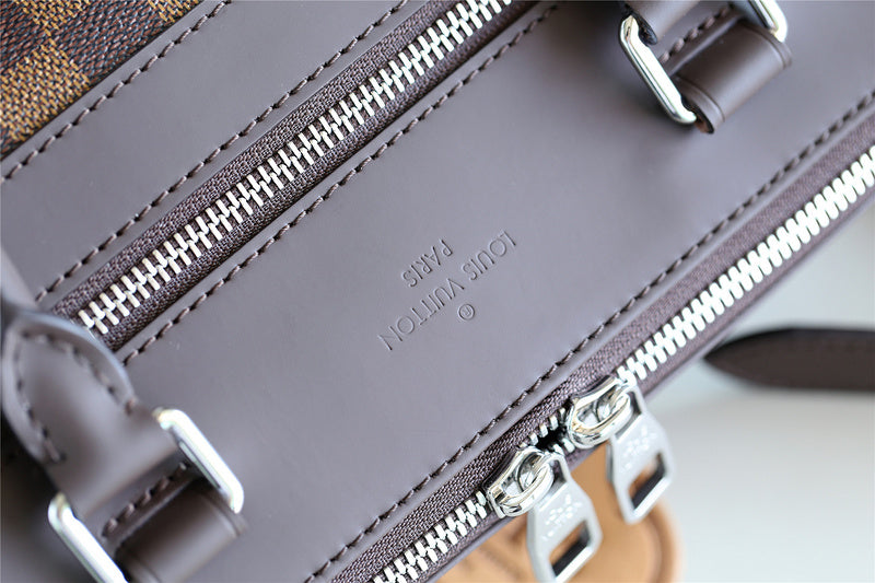 Franco Shops - Louis Vuittons  - 9862
