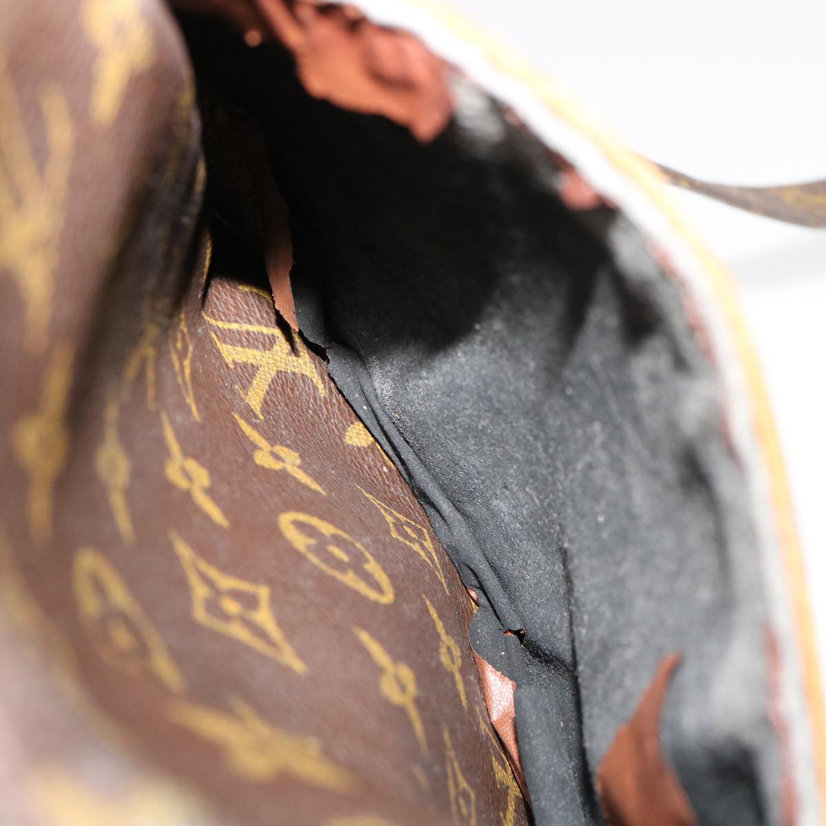 LOUIS VUITTON Monogram Danube Shoulder Bag M45266 LV Auth 32999
