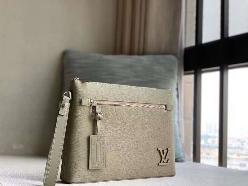 Franco Shops - Louis Vuittons  - 15274