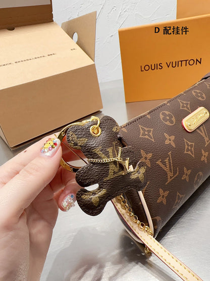 Franco Shops - Louis Vuittons  - 15083