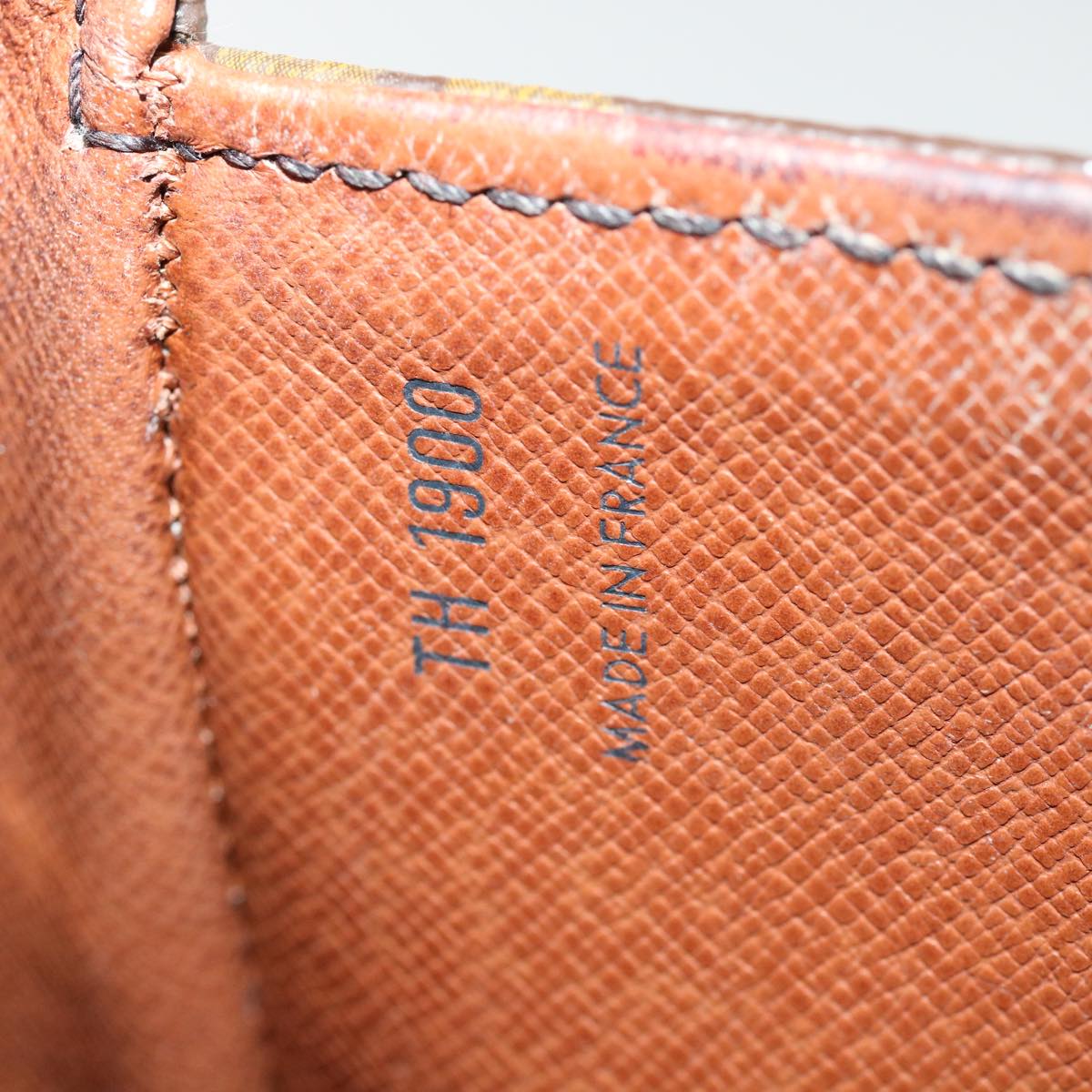LOUIS VUITTON Monogram Saint Cloud GM Shoulder Bag M51242 LV Auth 33745