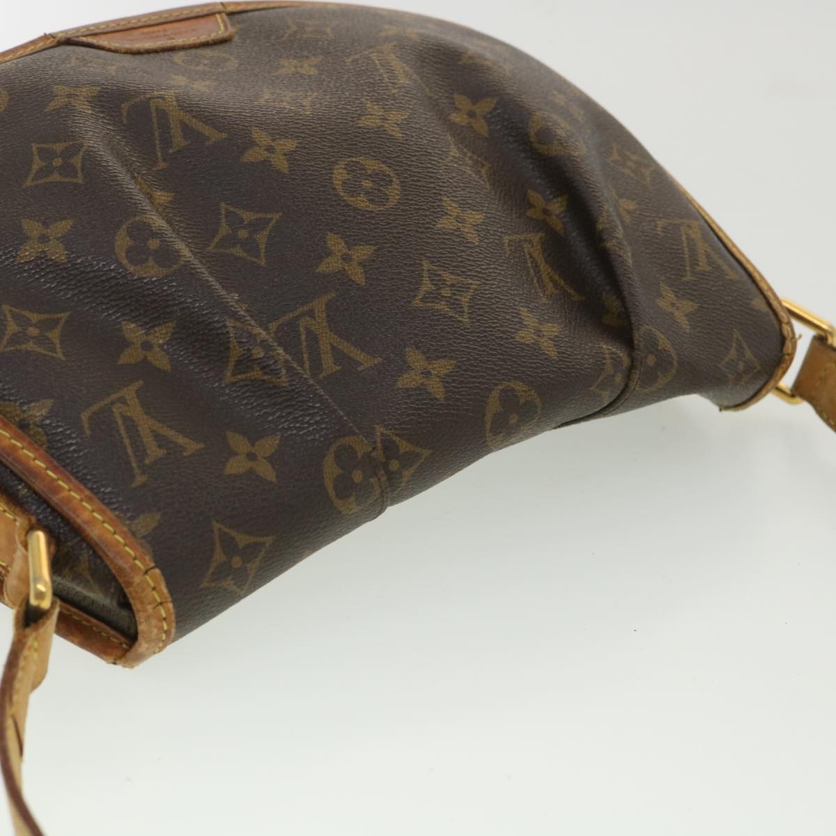 LOUIS VUITTON Monogram Menilmontant PM Shoulder Bag M40474 LV Auth 34123
