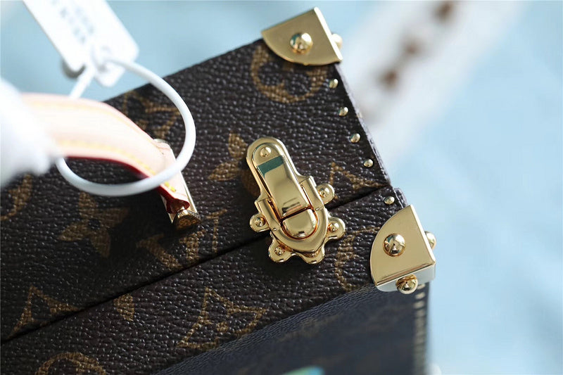 Franco Shops - Louis Vuittons  - 9486
