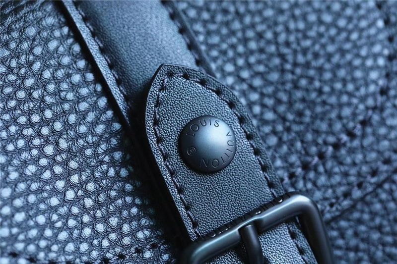 Franco Shops - Louis Vuittons  - 9652