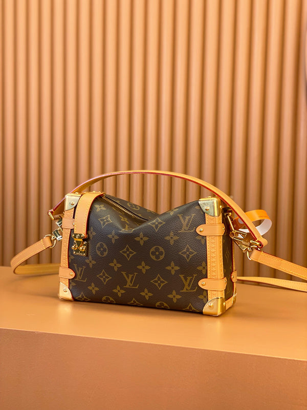 Franco Shops - Louis Vuittons  - 15376