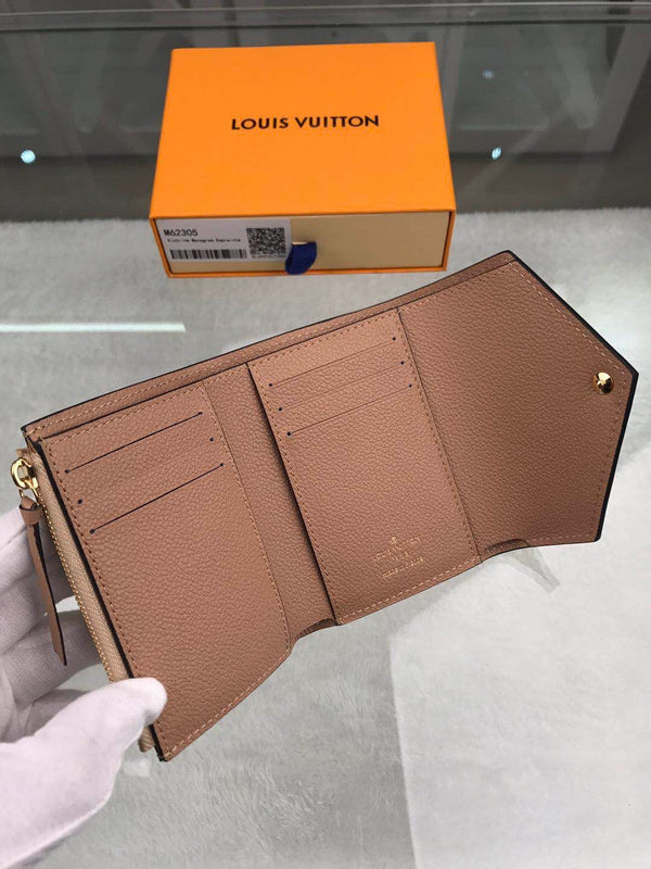 Franco Shops - Louis Vuittons  - 9149