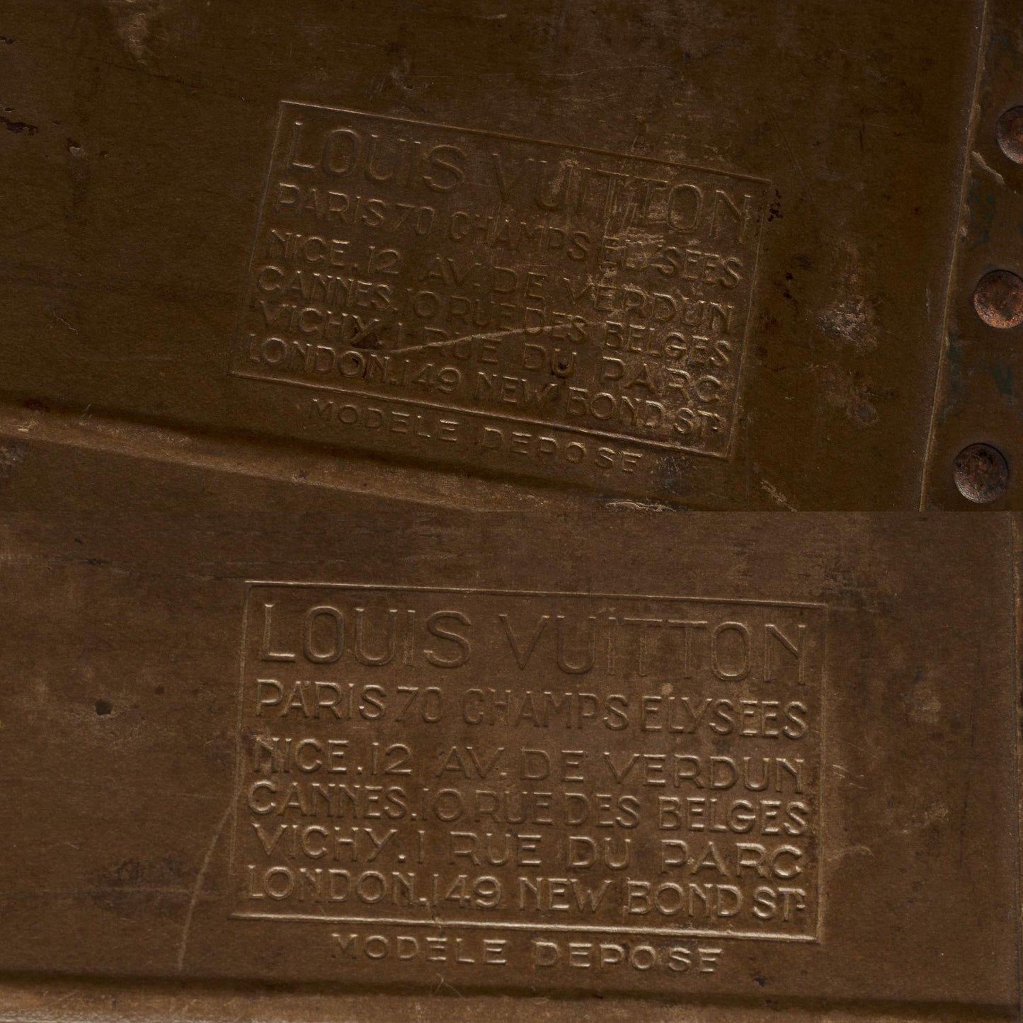 LOUIS VUITTON RARE Trunk in brown vulcanized fiber