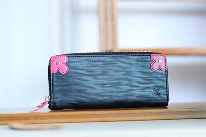 Franco Shops - Louis Vuittons  - 9405