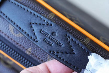 Franco Shops - Louis Vuittons  - 9910