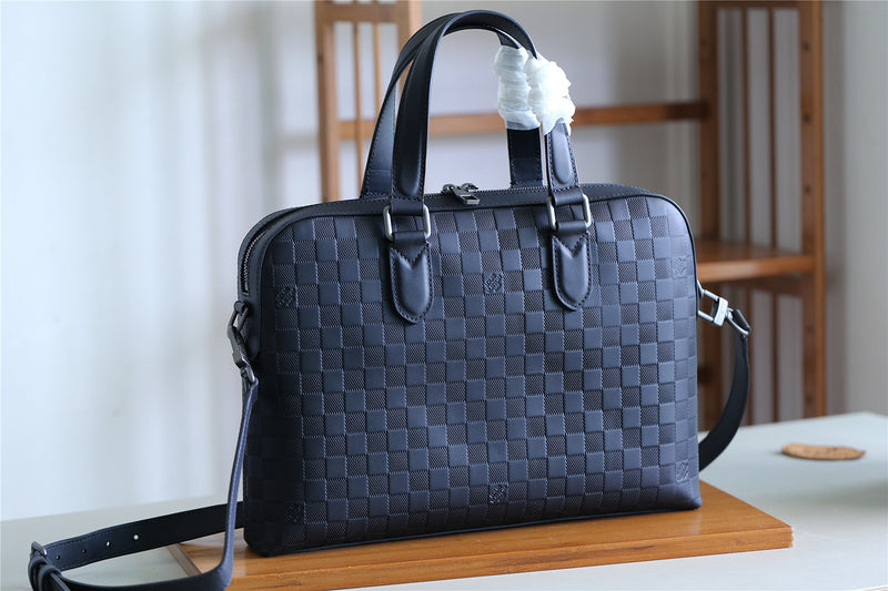 Franco Shops - Louis Vuittons  - 9827
