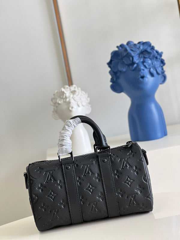 Franco Shops - Louis Vuittons  - 15369