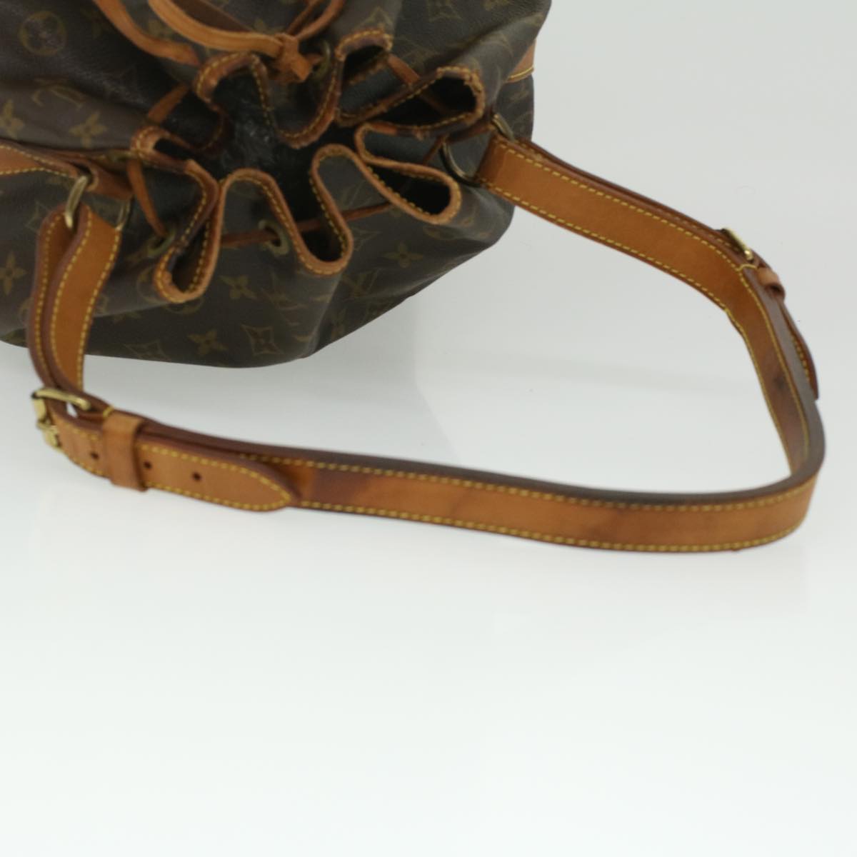 LOUIS VUITTON Monogram Noe Shoulder Bag M42224 LV Auth 36474