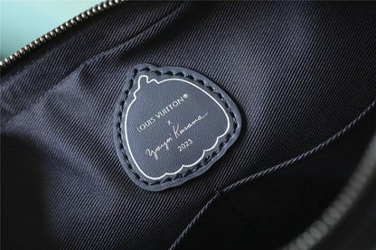 Franco Shops - Louis Vuittons  - 10056