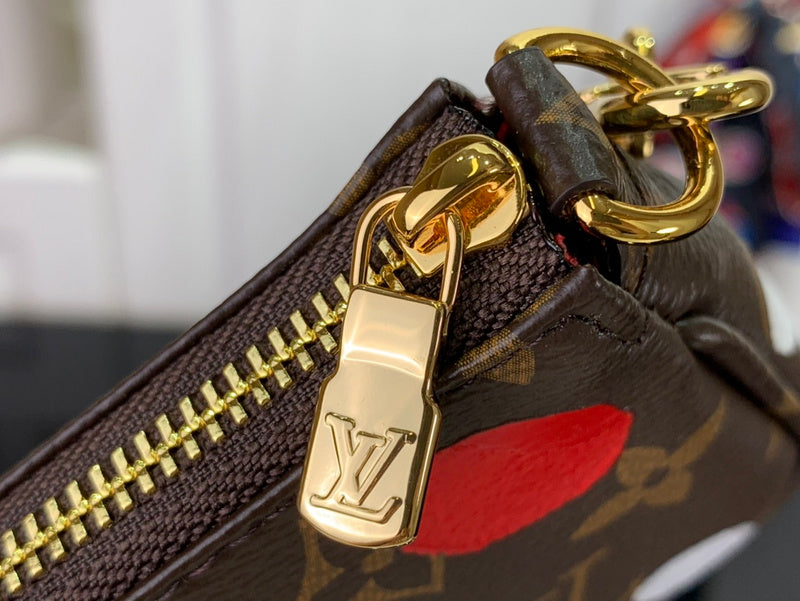 Franco Shops - Louis Vuittons  - 15741