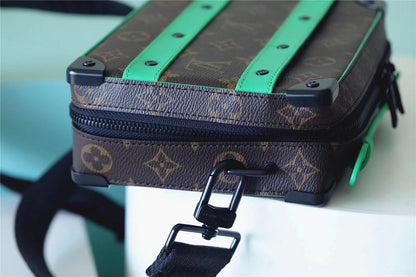 Franco Shops - Louis Vuittons  - 10114