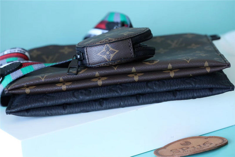 Franco Shops - Louis Vuittons  - 10036
