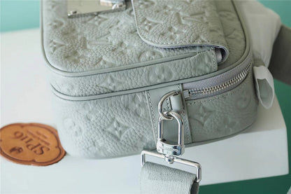 Franco Shops - Louis Vuittons  - 9909