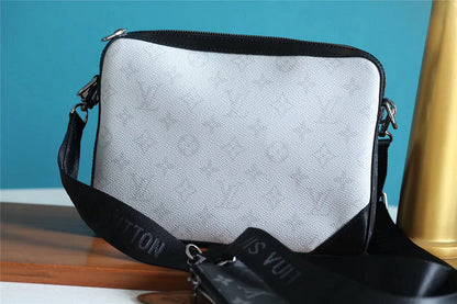 Franco Shops - Louis Vuittons  - 10067