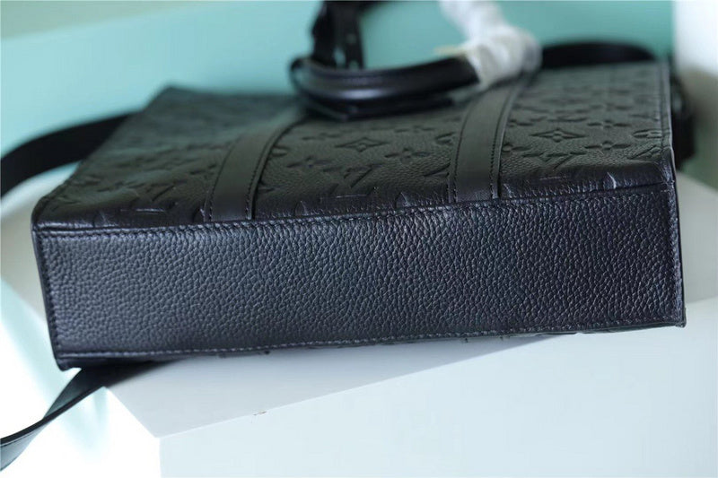 Franco Shops - Louis Vuittons  - 10022