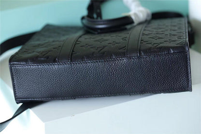 Franco Shops - Louis Vuittons  - 10022