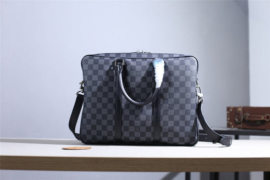 Franco Shops - Louis Vuittons  - 9855
