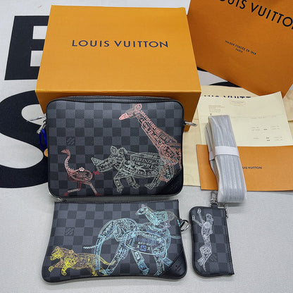 Franco Shops - Louis Vuittons  - 10058