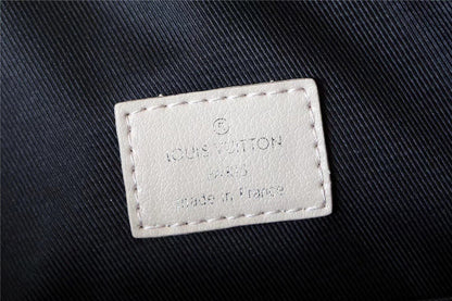 Franco Shops - Louis Vuittons  - 9806