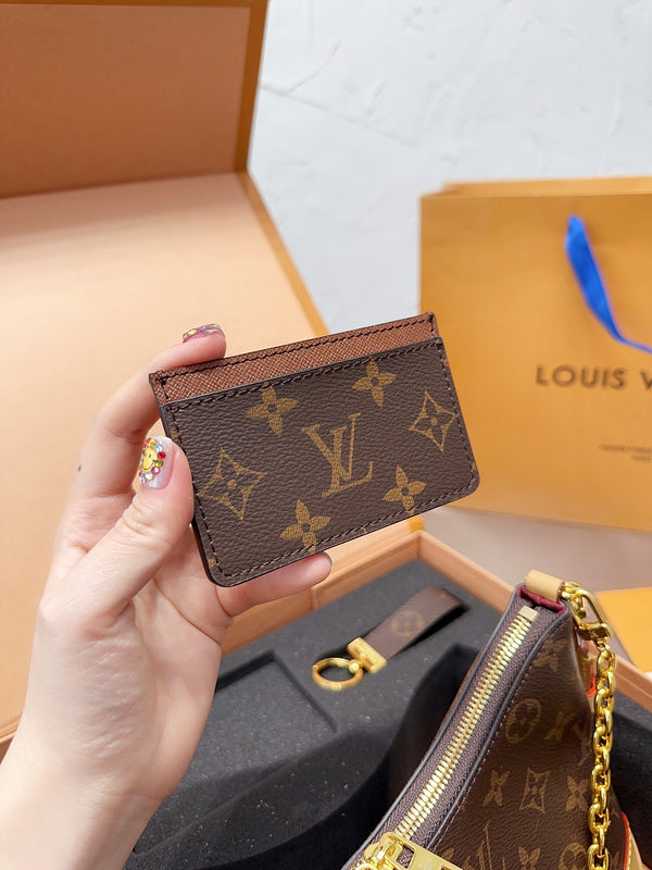 Franco Shops - Louis Vuittons  - 15025
