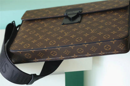 Franco Shops - Louis Vuittons  - 10089