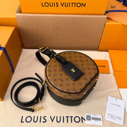 Franco Shops - Louis Vuittons  - 15836