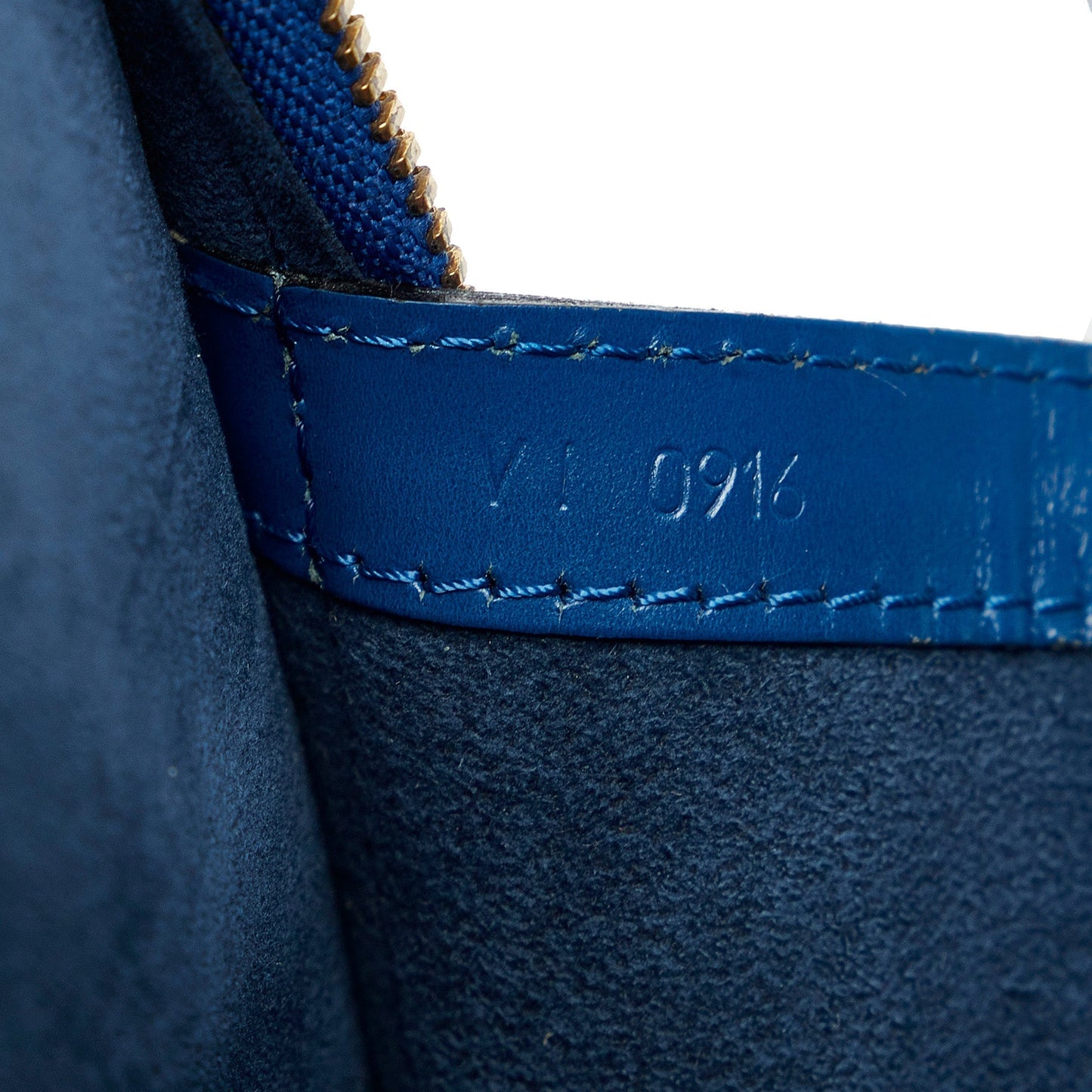 LOUIS VUITTON Epi Lussac Shoulder Bag