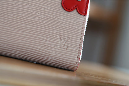 Franco Shops - Louis Vuittons  - 9409