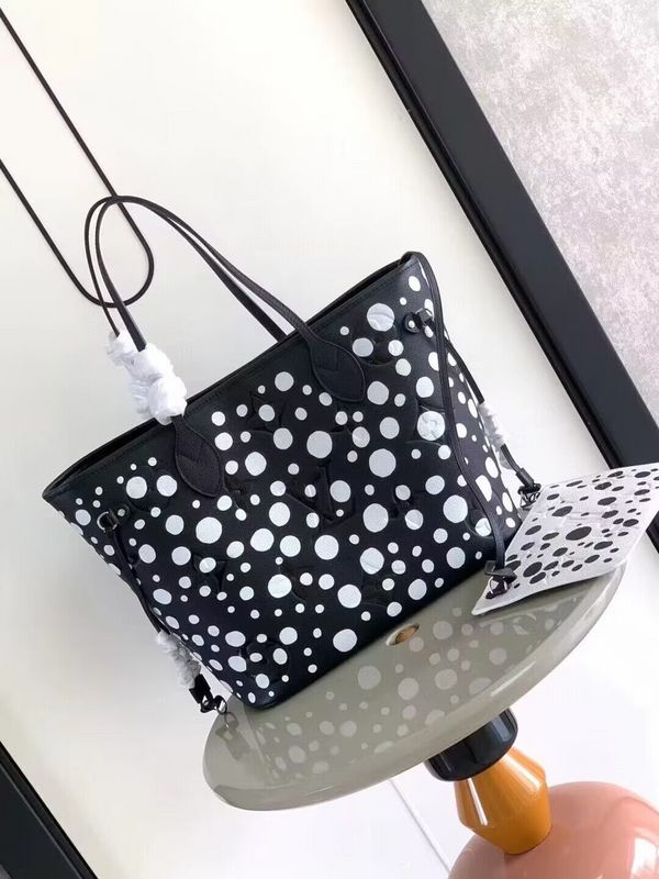 Franco Shops - Louis Vuittons  - 15261