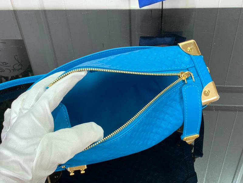 Franco Shops - Louis Vuittons  - 15744