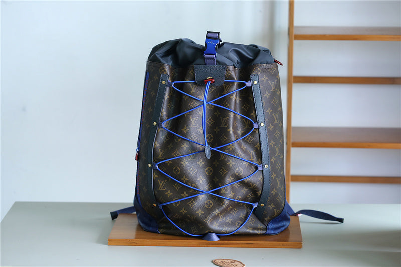 Franco Shops - Louis Vuittons  - 9747