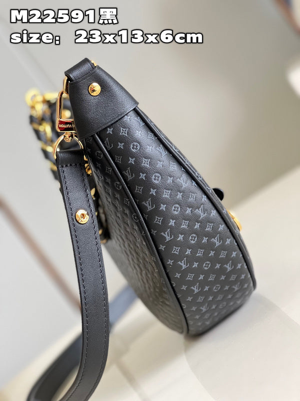 Franco Shops - Louis Vuittons  - 15783