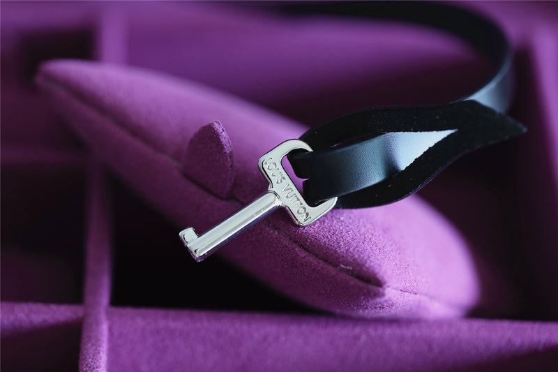Franco Shops - Louis Vuittons  - 9546