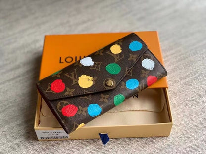 Franco Shops - Louis Vuittons  - 15757