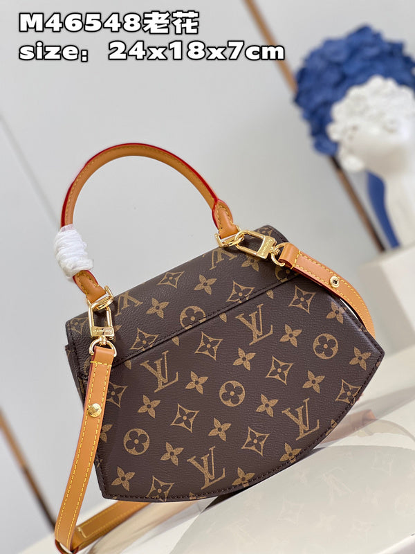 Franco Shops - Louis Vuittons  - 15773