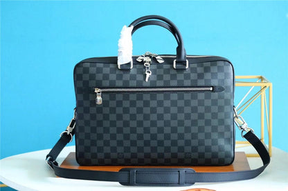 Franco Shops - Louis Vuittons  - 9817