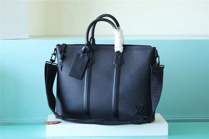 Franco Shops - Louis Vuittons  - 9805