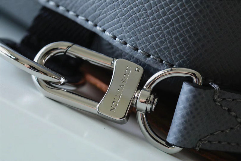 Franco Shops - Louis Vuittons  - 10221