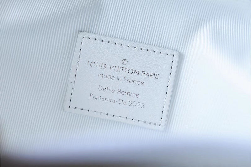 Franco Shops - Louis Vuittons  - 9939