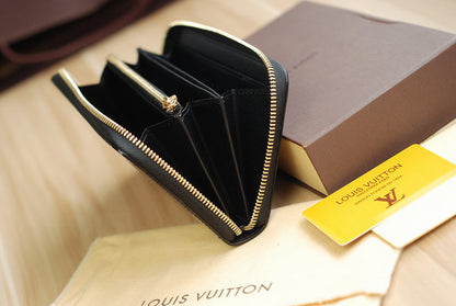 Franco Shops - Louis Vuittons  - 9408