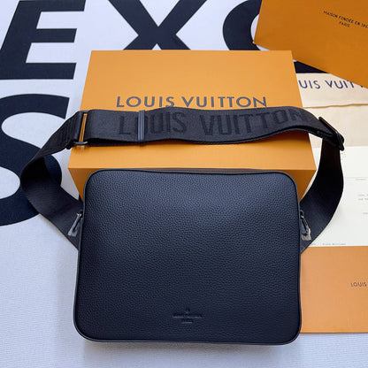 Franco Shops - Louis Vuittons  - 9934