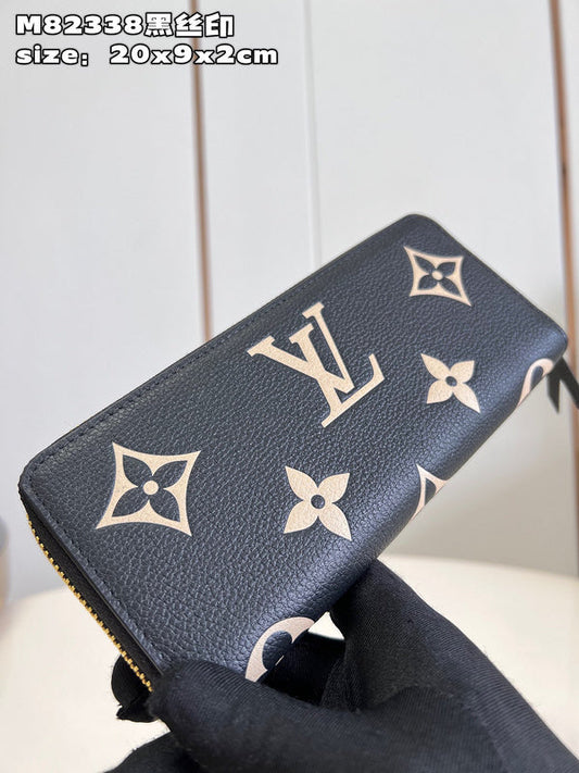Franco Shops - Louis Vuittons  - 15351